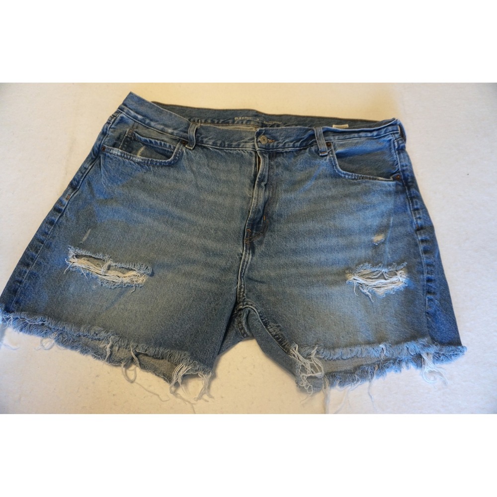 Old Navy Womens 18 HR Slouchy Straight Distressed Denim Shorts Medium Wash